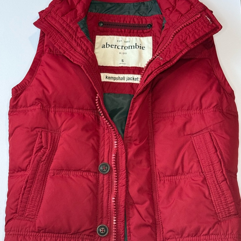 Abercrombie & Fitch Boys Red Quilted Vest Small